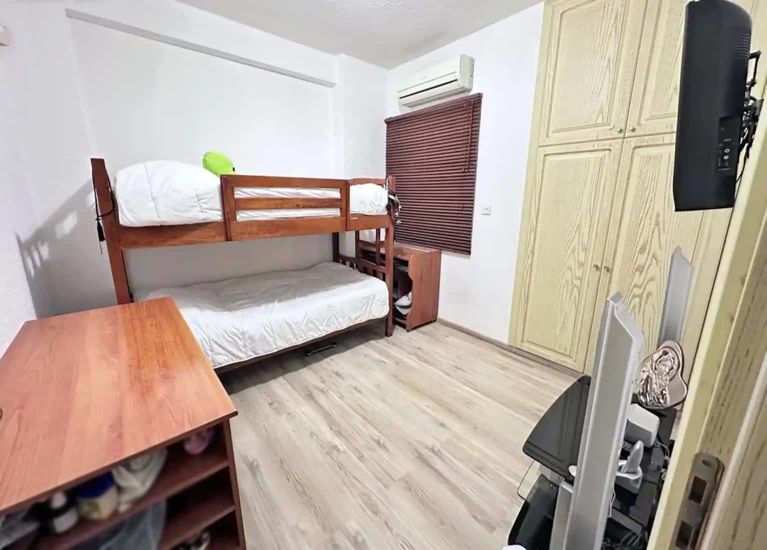 486870af32e1f11539a924aff9617950-copy-large