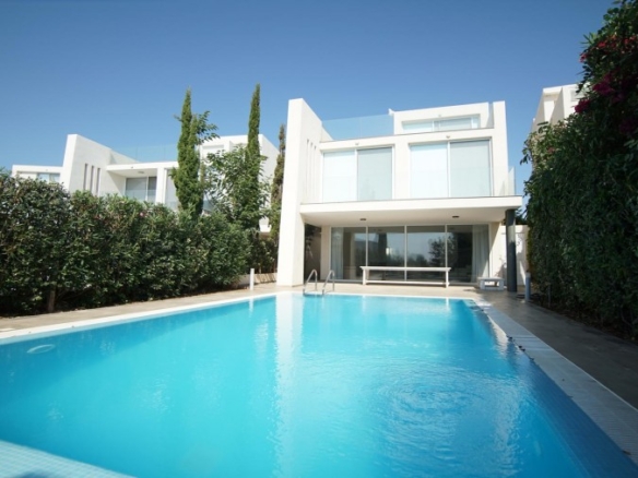 491731 detached villa for sale in select location full
