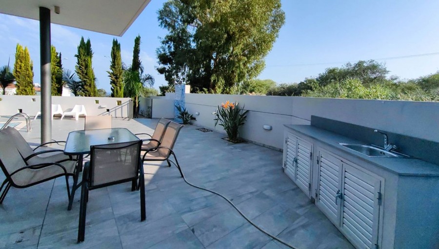 506544-detached-villa-in-protaras_full