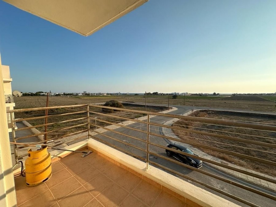 520540-apartment-in-pervolia_full