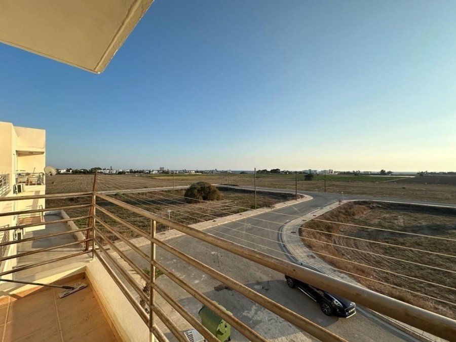 520542-apartment-in-pervolia_full