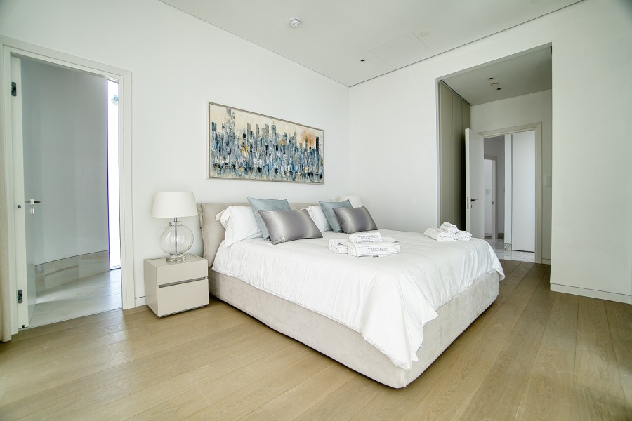 522772-high-rise-apartment-for-sale-in-neapolis_full