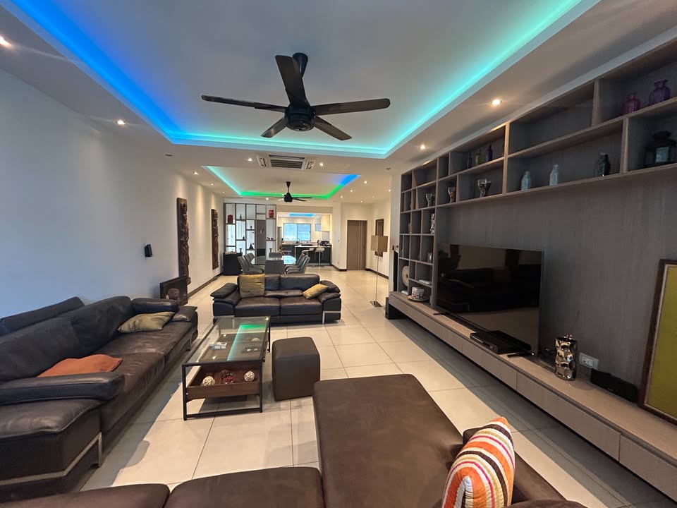 528124405_1113393504220141_1494183785808039785_n