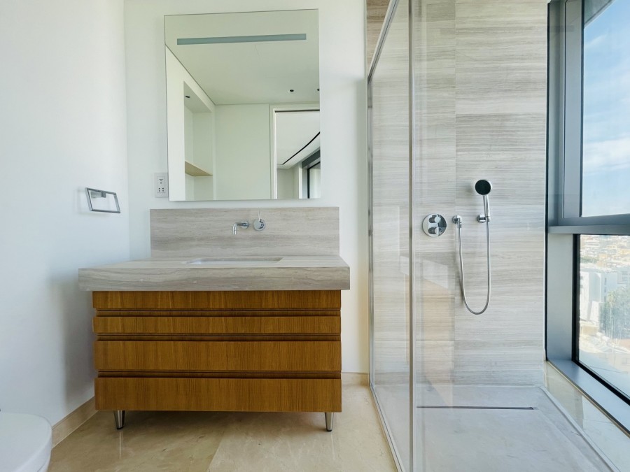 530910-high-rise-apartment-for-sale-in-neapolis_full