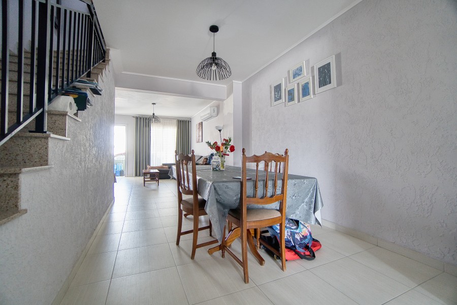 532369-detached-villa-for-sale-in-select-location_full