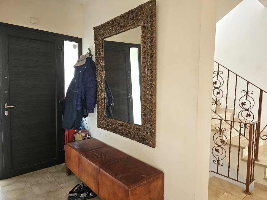 532718-detached-villa-for-sale-in-select-location_full