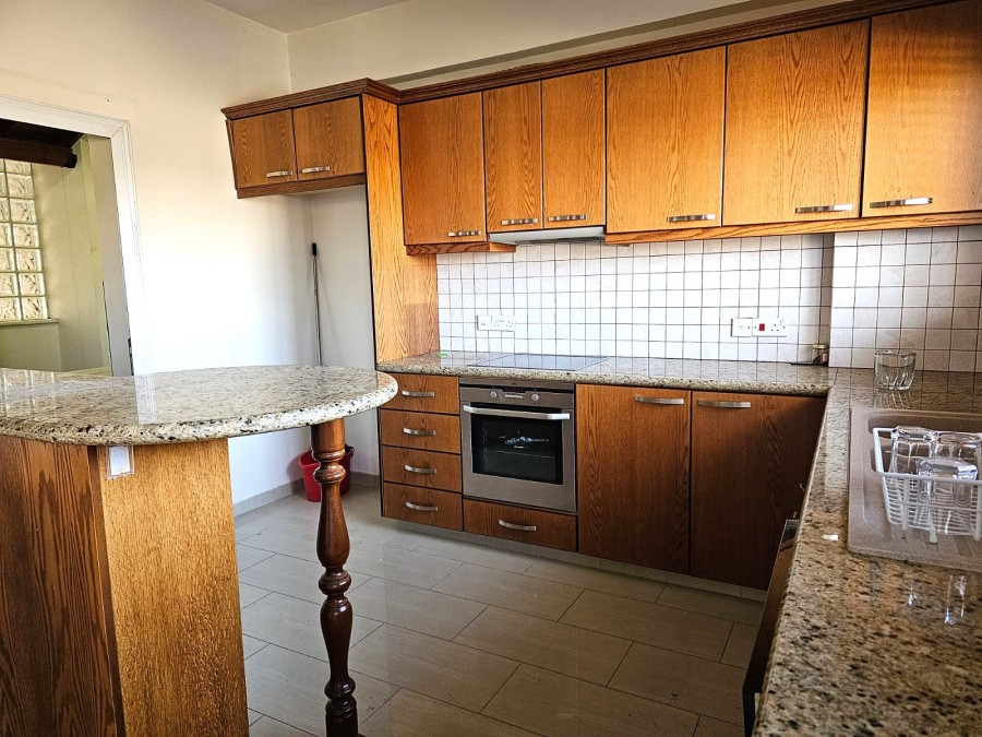 532845-detached-villa-for-sale-in-select-location_full