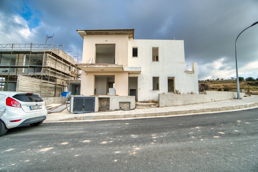 547118-detached-villa-for-sale-in-select-location_full