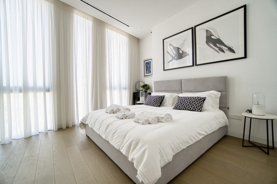 563522-high-rise-apartment-for-sale-in-neapolis_full