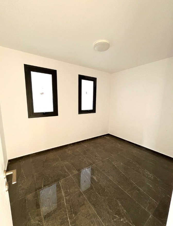 564866-apartment-for-sale-in-papas_full