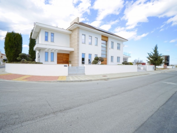 570670 detached villa for sale in larnaca full