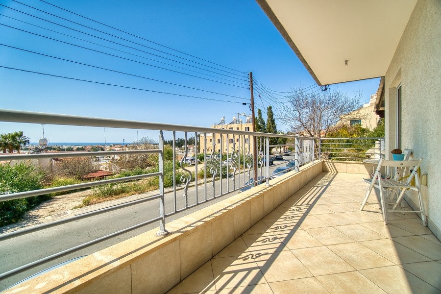 572605-apartment-for-sale-in-paphos-town_full