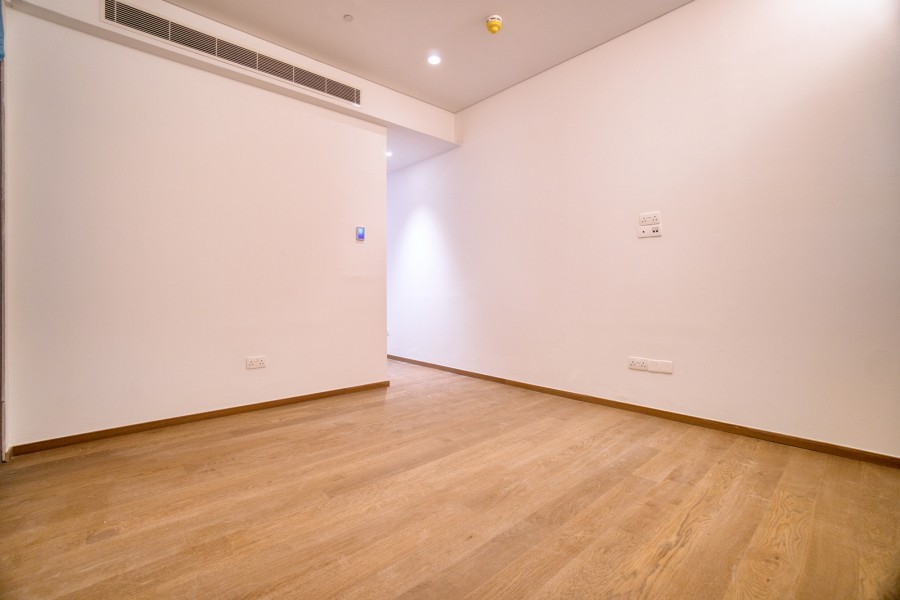 588201-high-rise-apartment-for-sale-in-limassol-marina_full