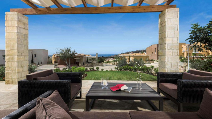 588594-apartments-penthouses-in-chloraka_full