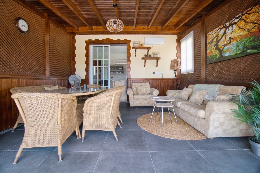 594100-penthouse-for-sale-in-chloraka_full