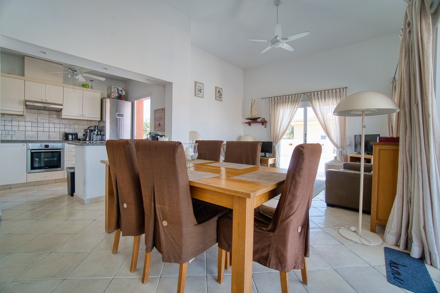 599921-penthouse-for-sale-in-kato-paphos_full