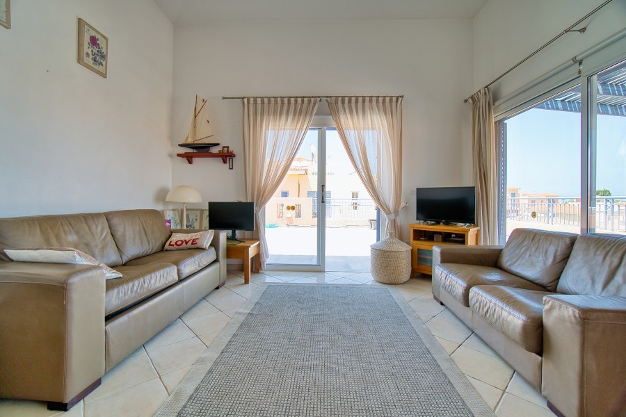 599946-penthouse-for-sale-in-kato-paphos_full