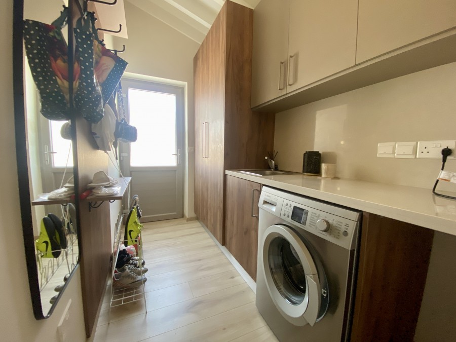 601737-bungalow-for-sale-in-souni-zanakia_full