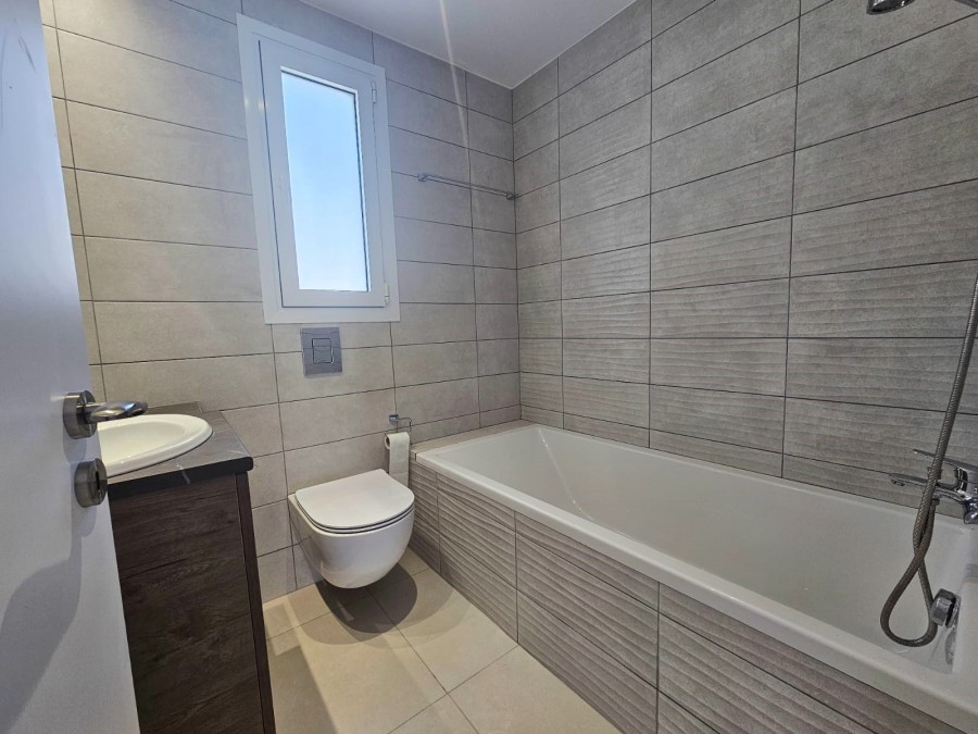 604820-detached-villa-for-sale-in-select-location_full