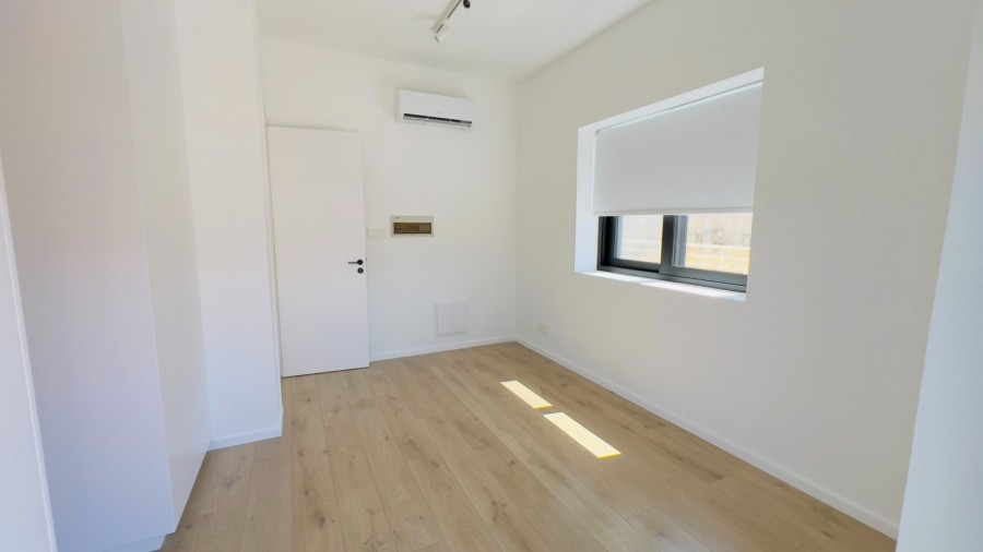 606661-detached-villa-for-sale-in-select-location_full