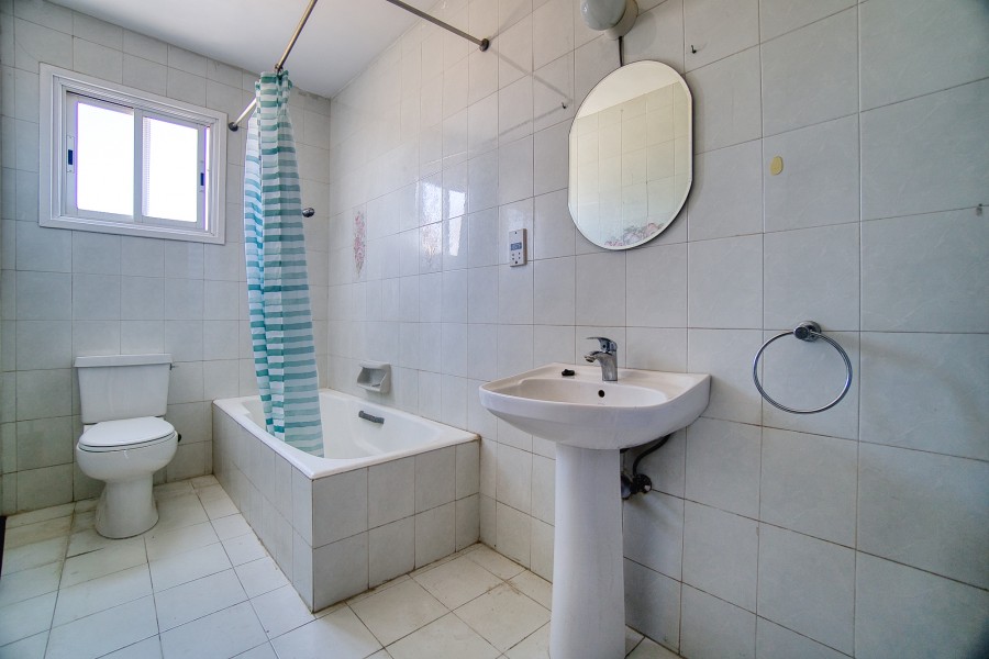 608848-apartment-for-sale-in-paphos-town_full