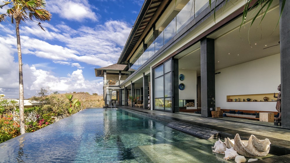 61617743-48bb-4a34-9c39-a7c0ca414c8a