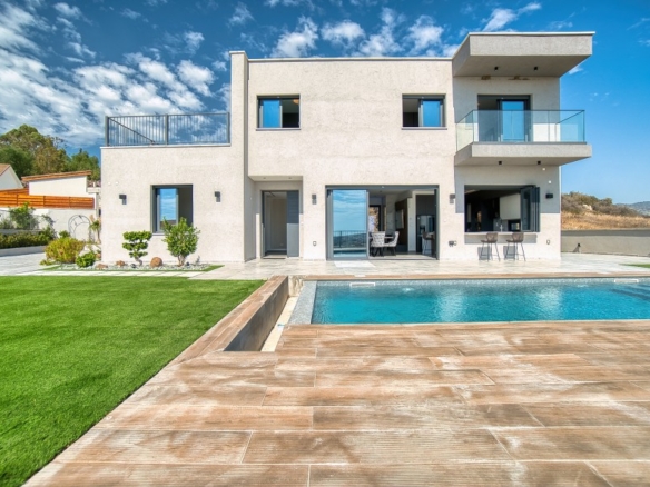 621933 detached villa for sale in parekklisia full