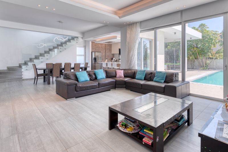 625252-detached-villa-for-sale-in-select-location_full