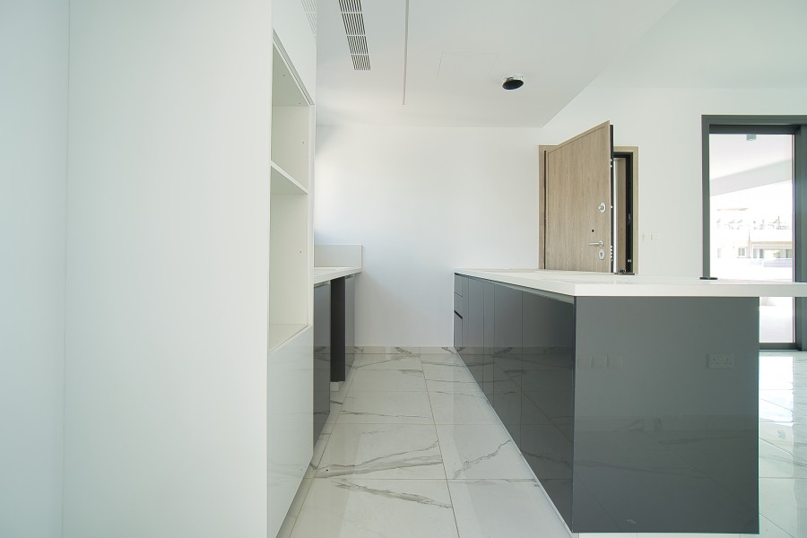 630952-apartment-for-sale-in-neapolis_full