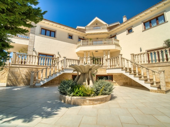 632213 detached villa for sale in mouttagiaka full