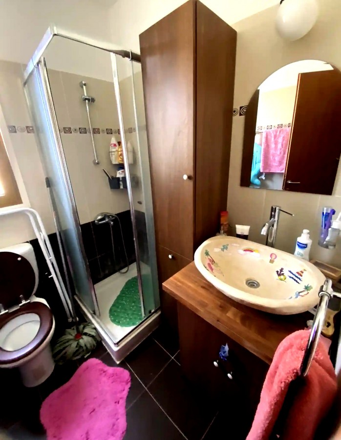 632412-apartment-for-sale-in-select-location_full