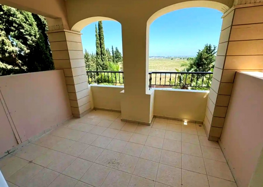 632519-detached-villa-for-sale-in-select-location_full