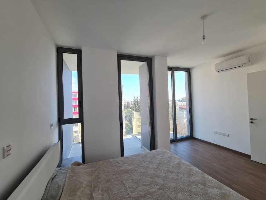 637283-penthouse-for-sale-in-neapolis_full