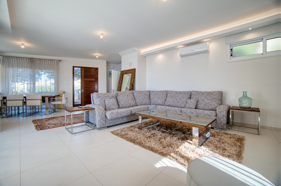 638681-detached-villa-for-sale-in-chloraka_full