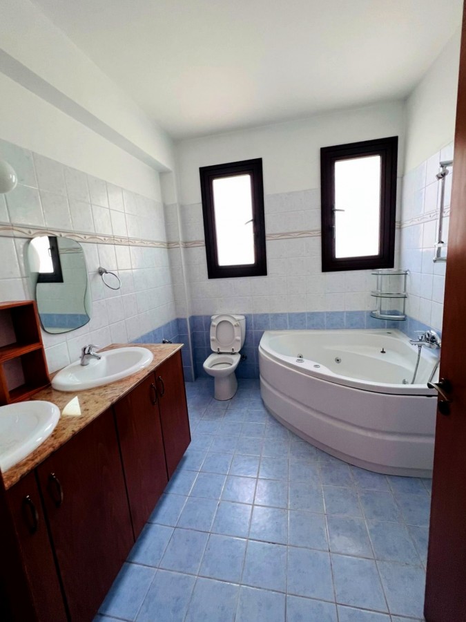 641608-detached-villa-for-sale-in-oroklini_full