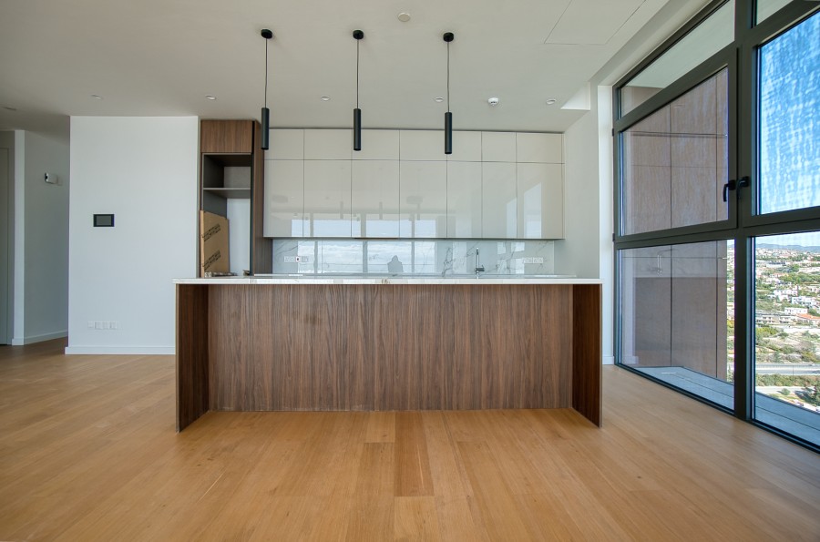 645671-high-rise-apartment-for-sale-in-agios-tychonas_full