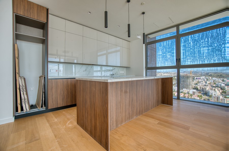 645672-high-rise-apartment-for-sale-in-agios-tychonas_full