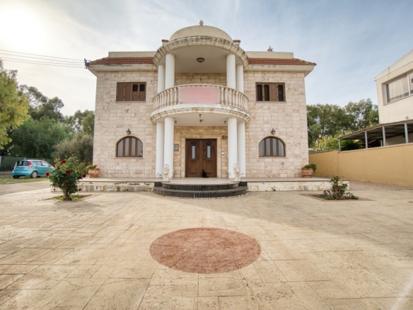 646047 detached villa for sale in zakaki full