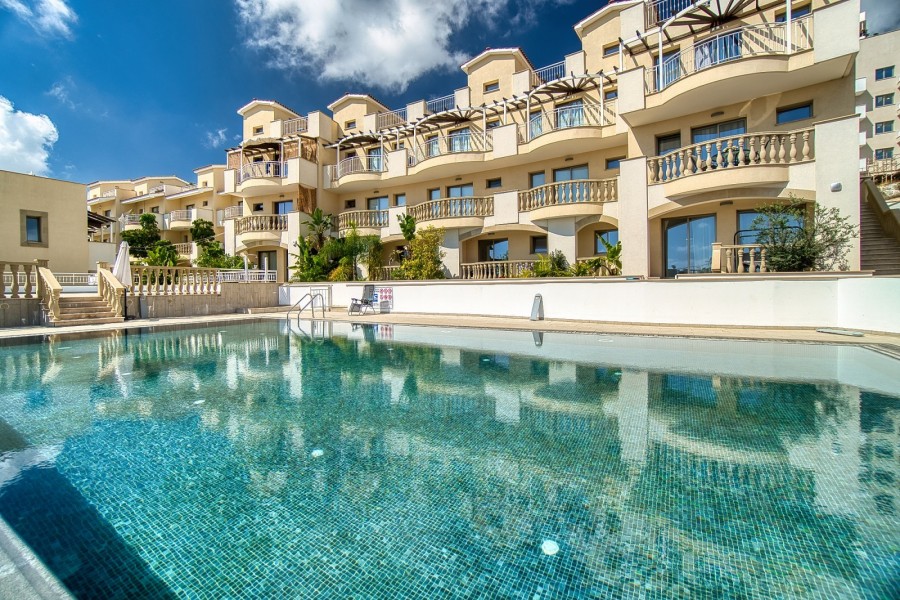 646327-apartment-for-sale-in-paphos-town_full