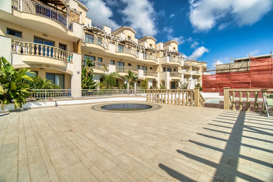 646328-apartment-for-sale-in-paphos-town_full