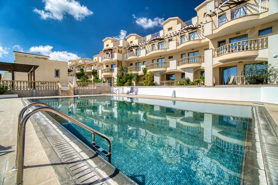 646329-apartment-for-sale-in-paphos-town_full