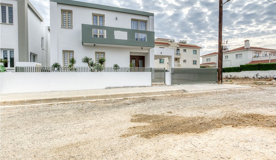 649905-town-house-for-sale-in-paralimni_full