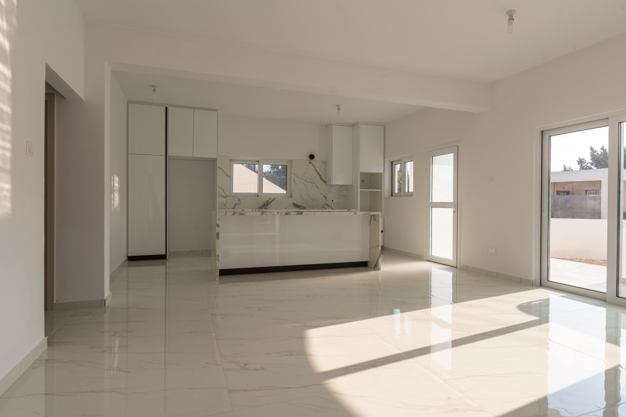 650317-apartment-for-sale-in-paralimni_full
