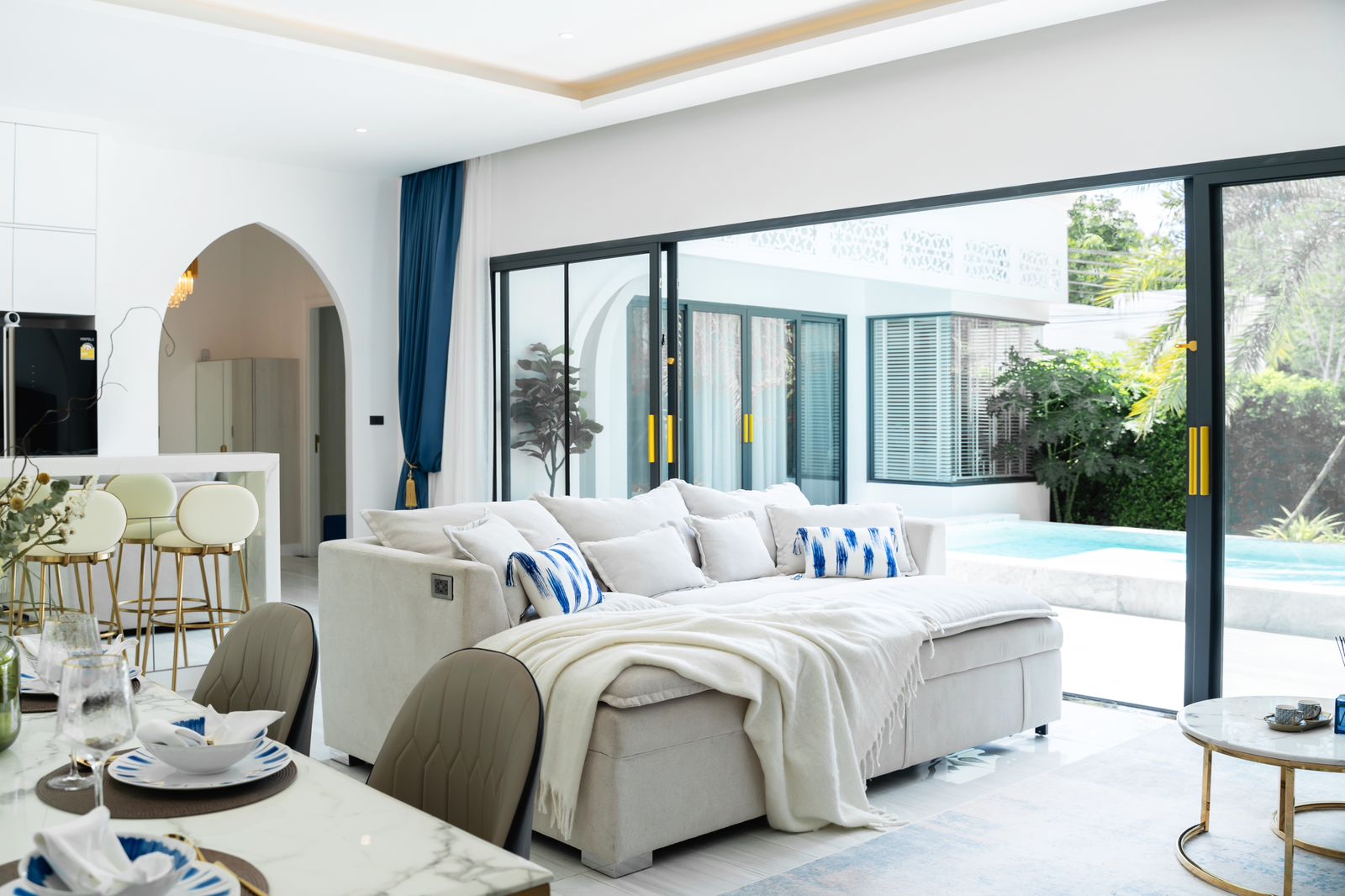 65048902-ce77-4fa9-b04f-1287f8984187