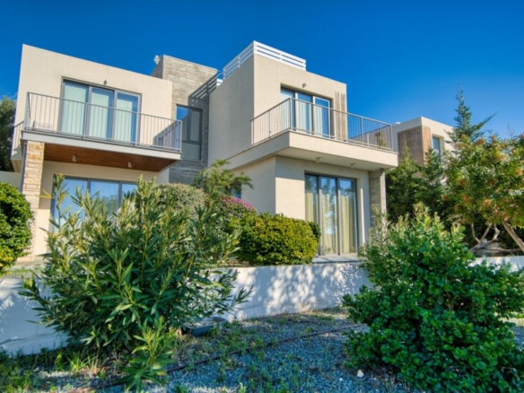 650681 detached villa for rent in petridia full