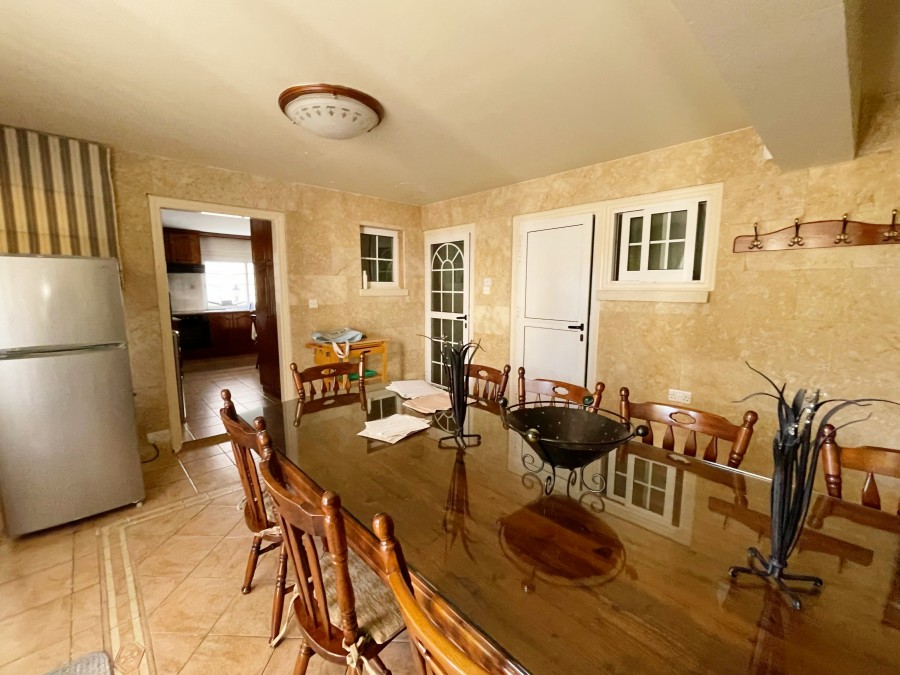 656058-detached-villa-for-sale-in-oroklini_full