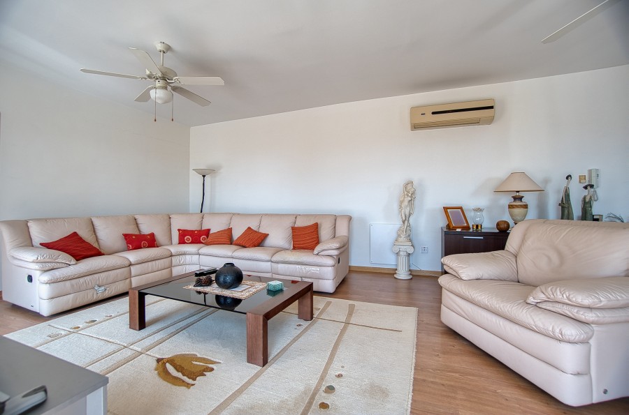 663703-detached-villa-for-sale-in-select-location_full