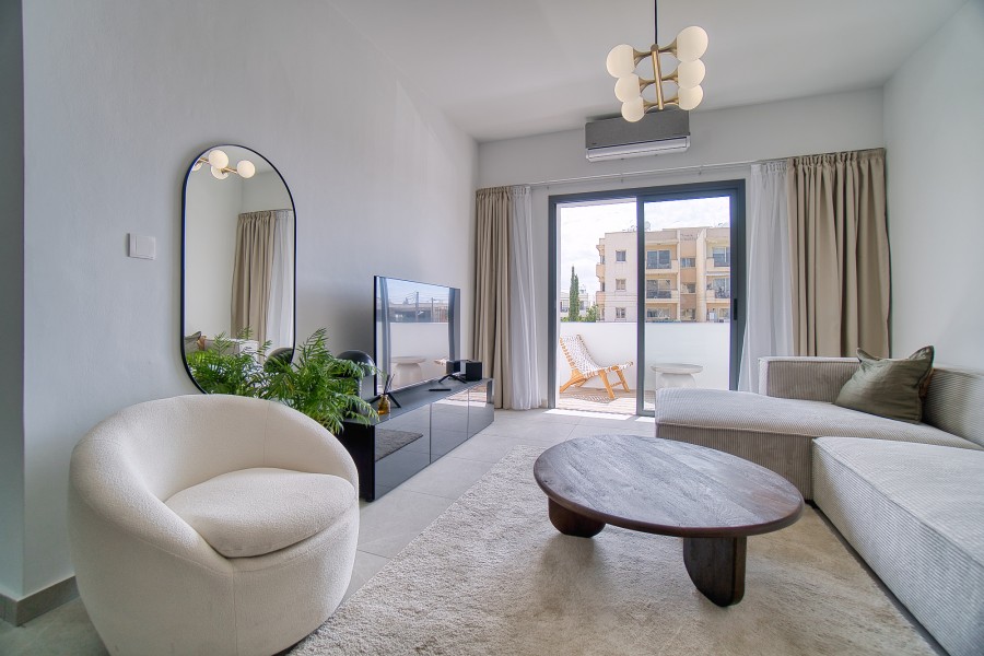 664018-apartment-for-sale-in-paphos-town_full