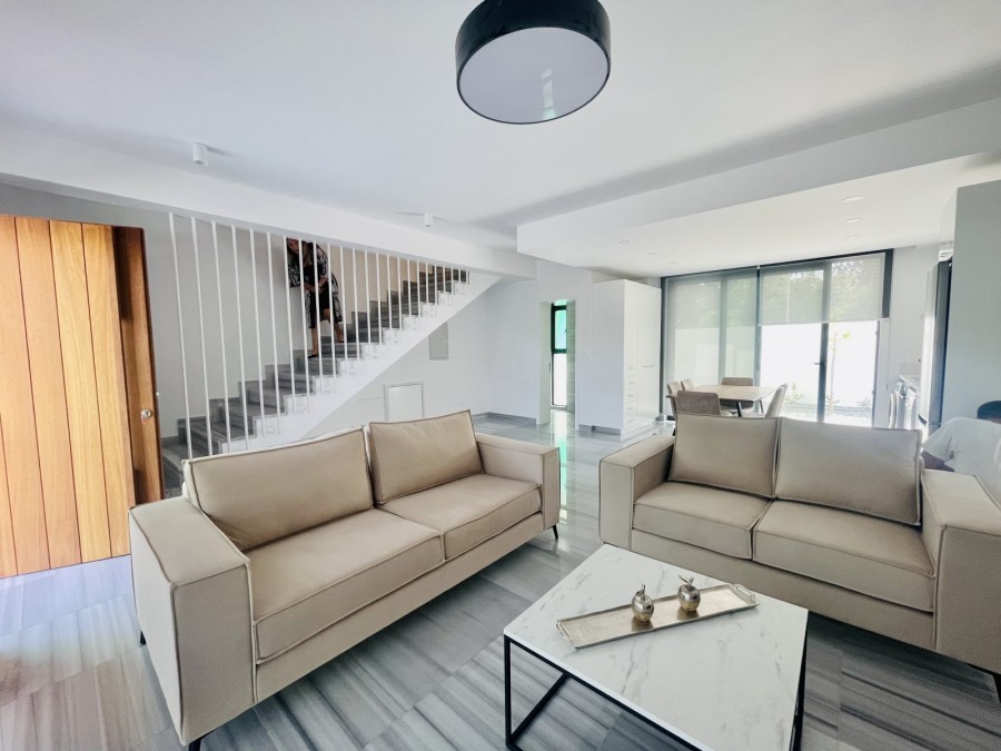 667363-detached-villa-rented-in-empa_full