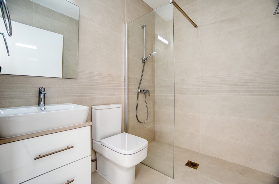 669133-apartment-for-sale-in-kato-paphos-universal_full